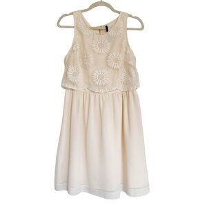 Kensie Mini Dress Womens Size Medium Mesh Overlay Cream Embroidered Lacey Flower